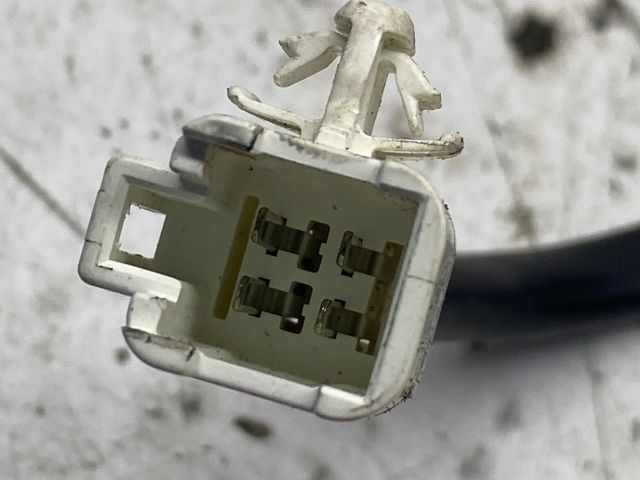 bontott TOYOTA COROLLA Csomagtérajtó Zárszerkezet