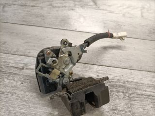 bontott TOYOTA COROLLA Csomagtérajtó Zárszerkezet