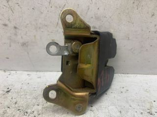 bontott TOYOTA COROLLA Csomagtérajtó Zárszerkezet