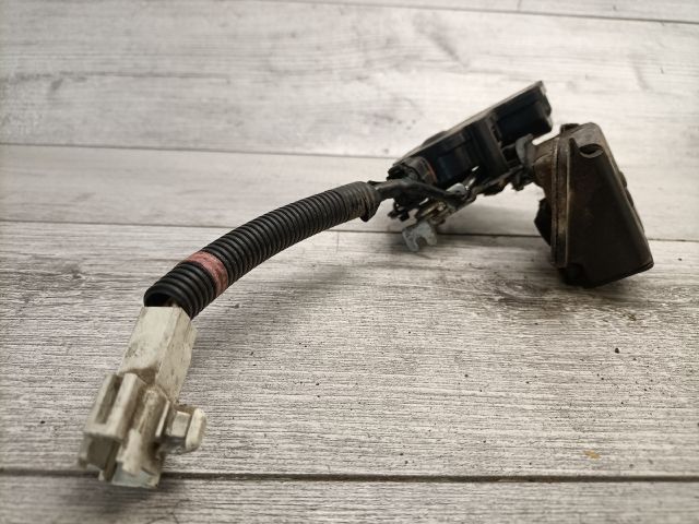 bontott TOYOTA COROLLA Csomagtérajtó Zárszerkezet