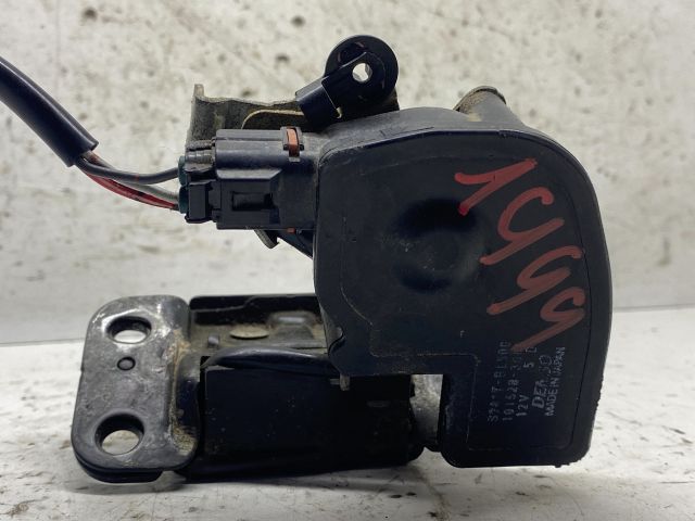 bontott TOYOTA COROLLA Csomagtérajtó Zárszerkezet