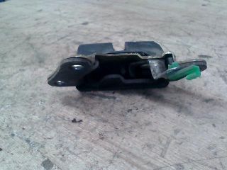 bontott TOYOTA COROLLA Csomagtérajtó Zárszerkezet