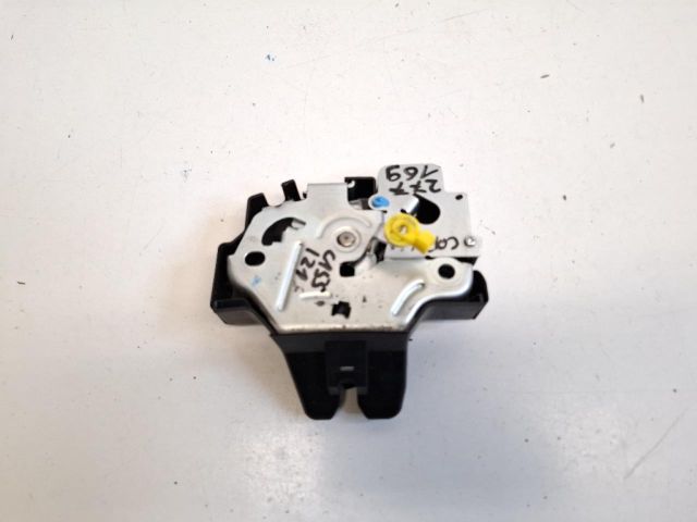 bontott TOYOTA COROLLA Csomagtérajtó Zárszerkezet