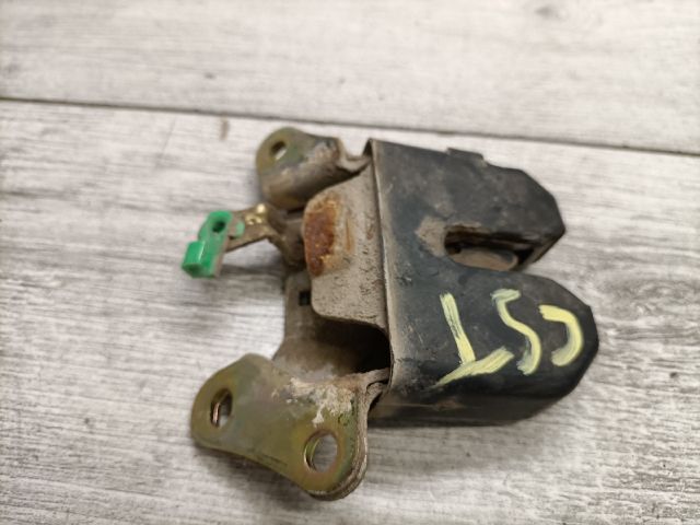 bontott TOYOTA COROLLA Csomagtérajtó Zárszerkezet