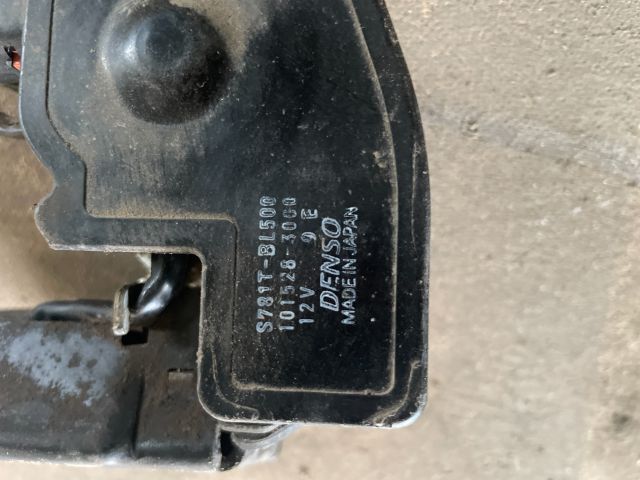 bontott TOYOTA COROLLA Csomagtérajtó Zárszerkezet