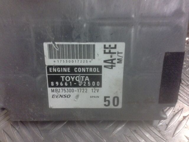 bontott TOYOTA COROLLA Elektronika (Magában)