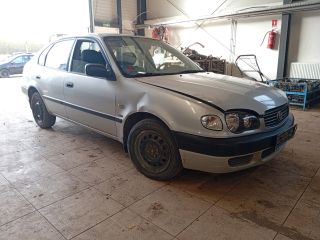 bontott TOYOTA COROLLA Első Ablakmosó Szivattyú