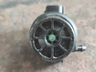 bontott TOYOTA COROLLA Első Ablakmosó Szivattyú