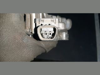 bontott TOYOTA COROLLA Első Ablaktörlő Motor