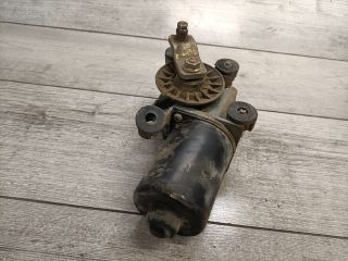 bontott TOYOTA COROLLA Első Ablaktörlő Motor