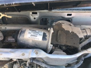 bontott TOYOTA COROLLA Első Ablaktörlő Motor