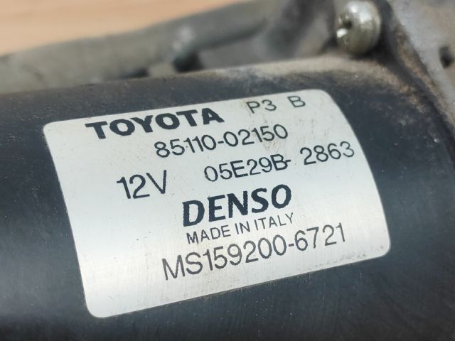 bontott TOYOTA COROLLA Első Ablaktörlő Szerkezet Motorral
