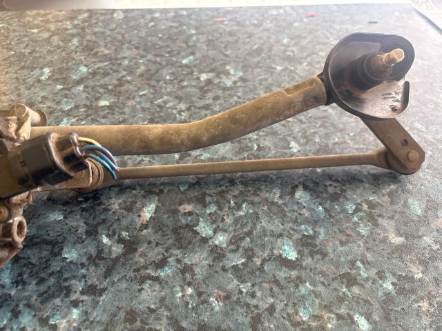 bontott TOYOTA COROLLA Első Ablaktörlő Szerkezet Motorral