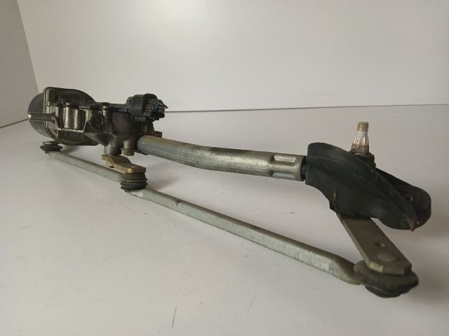 bontott TOYOTA COROLLA Első Ablaktörlő Szerkezet Motorral