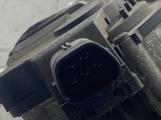 bontott TOYOTA COROLLA Első Ablaktörlő Szerkezet Motorral