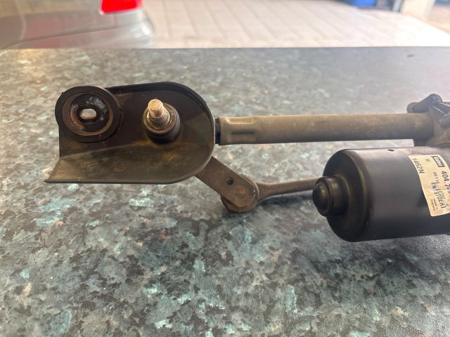 bontott TOYOTA COROLLA Első Ablaktörlő Szerkezet Motorral