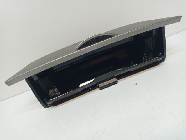 bontott TOYOTA COROLLA Első Hamutartó