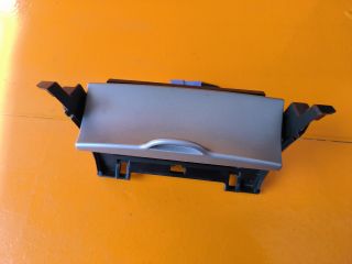 bontott TOYOTA COROLLA Első Hamutartó