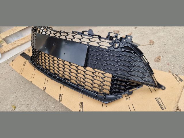 bontott TOYOTA COROLLA Első Lökhárító Alsó (Műanyag)