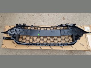 bontott TOYOTA COROLLA Első Lökhárító Alsó (Műanyag)