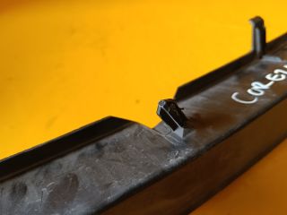 bontott TOYOTA COROLLA Első Lökhárító Alsó (Műanyag)