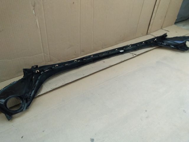 bontott TOYOTA COROLLA Első Lökhárító Díszléc