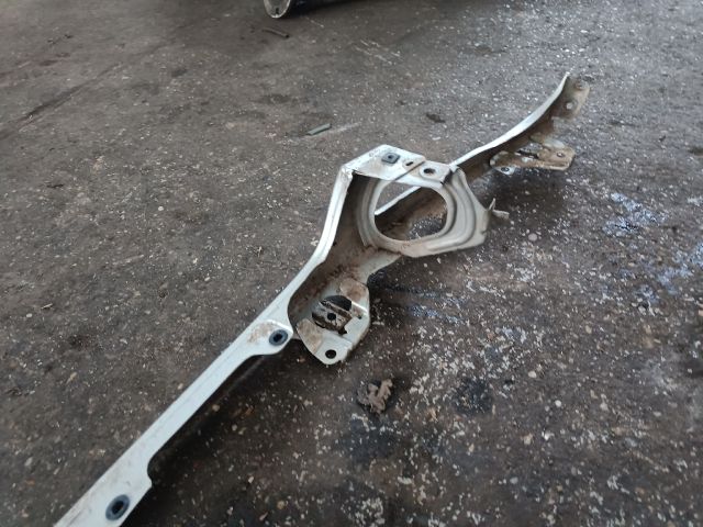 bontott TOYOTA COROLLA Első Lökhárító Díszléc