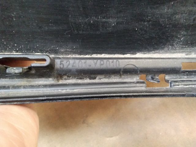 bontott TOYOTA COROLLA Első Lökhárító Díszléc