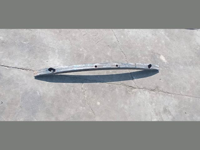 bontott TOYOTA COROLLA Első Lökhárító Merevítő (Fém)