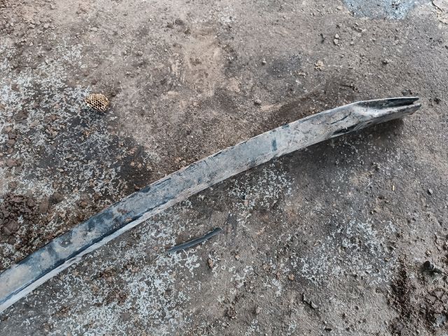 bontott TOYOTA COROLLA Első Lökhárító Merevítő (Fém)