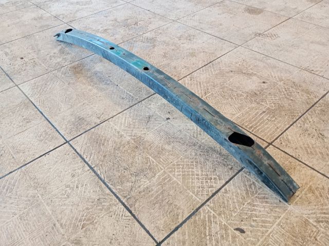 bontott TOYOTA COROLLA Első Lökhárító Merevítő (Fém)