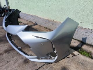 bontott TOYOTA COROLLA Első Lökhárító (Részeivel)