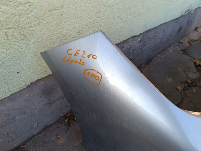 bontott TOYOTA COROLLA Első Lökhárító (Részeivel)