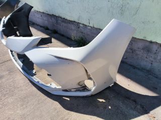 bontott TOYOTA COROLLA Első Lökhárító (Részeivel)
