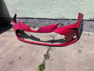 bontott TOYOTA COROLLA Első Lökhárító (Részeivel)