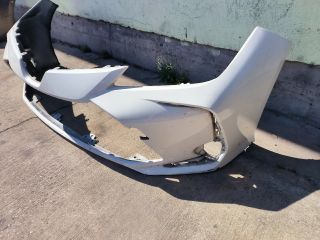 bontott TOYOTA COROLLA Első Lökhárító (Részeivel)