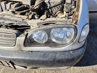 bontott TOYOTA COROLLA Első Lökhárító (Részeivel)