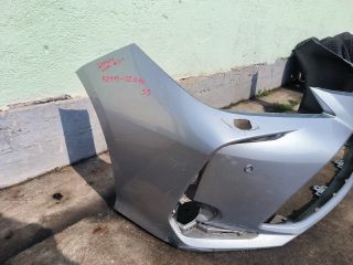 bontott TOYOTA COROLLA Első Lökhárító (Részeivel)