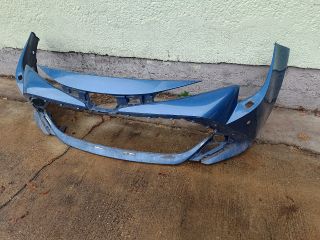 bontott TOYOTA COROLLA Első Lökhárító (Részeivel)