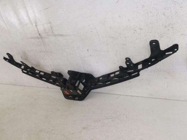 bontott TOYOTA COROLLA Első Lökhárító Tartó Felső