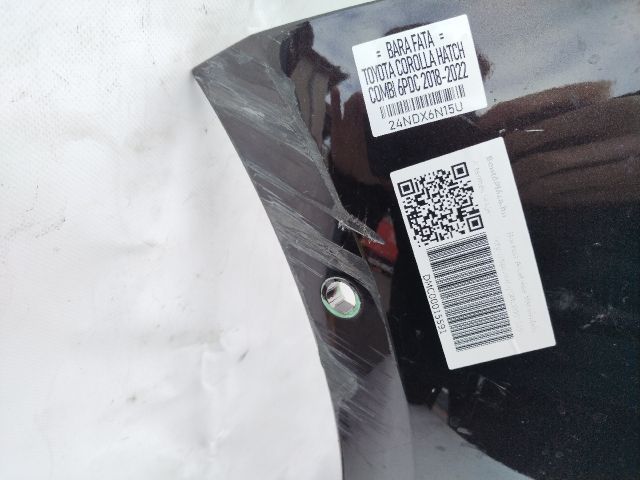 bontott TOYOTA COROLLA Első Lökhárító (Üresen)