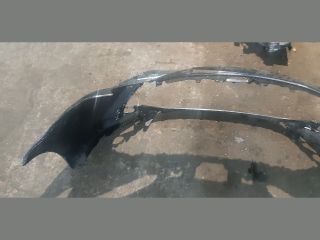 bontott TOYOTA COROLLA Első Lökhárító (Üresen)