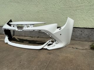 bontott TOYOTA COROLLA Első Lökhárító (Üresen)