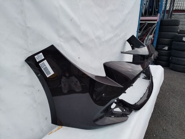 bontott TOYOTA COROLLA Első Lökhárító (Üresen)