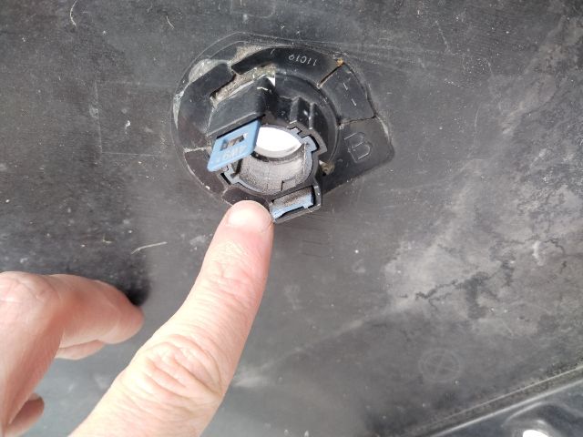 bontott TOYOTA COROLLA Első Lökhárító (Üresen)