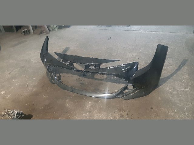 bontott TOYOTA COROLLA Első Lökhárító (Üresen)