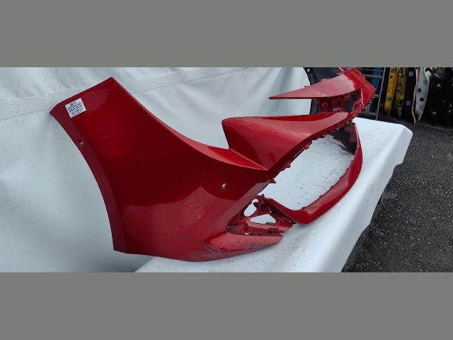 bontott TOYOTA COROLLA Első Lökhárító (Üresen)