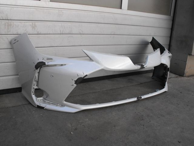 bontott TOYOTA COROLLA Első Lökhárító (Üresen)