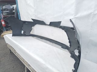 bontott TOYOTA COROLLA Első Lökhárító (Üresen)