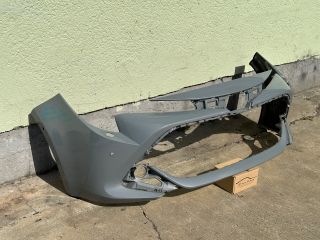 bontott TOYOTA COROLLA Első Lökhárító (Üresen)